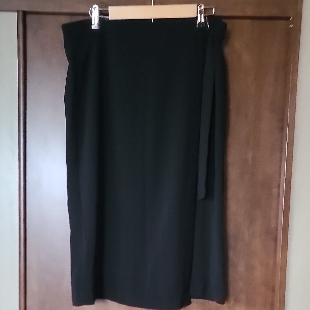 Banana Republic Classic Black Pencil Skirt